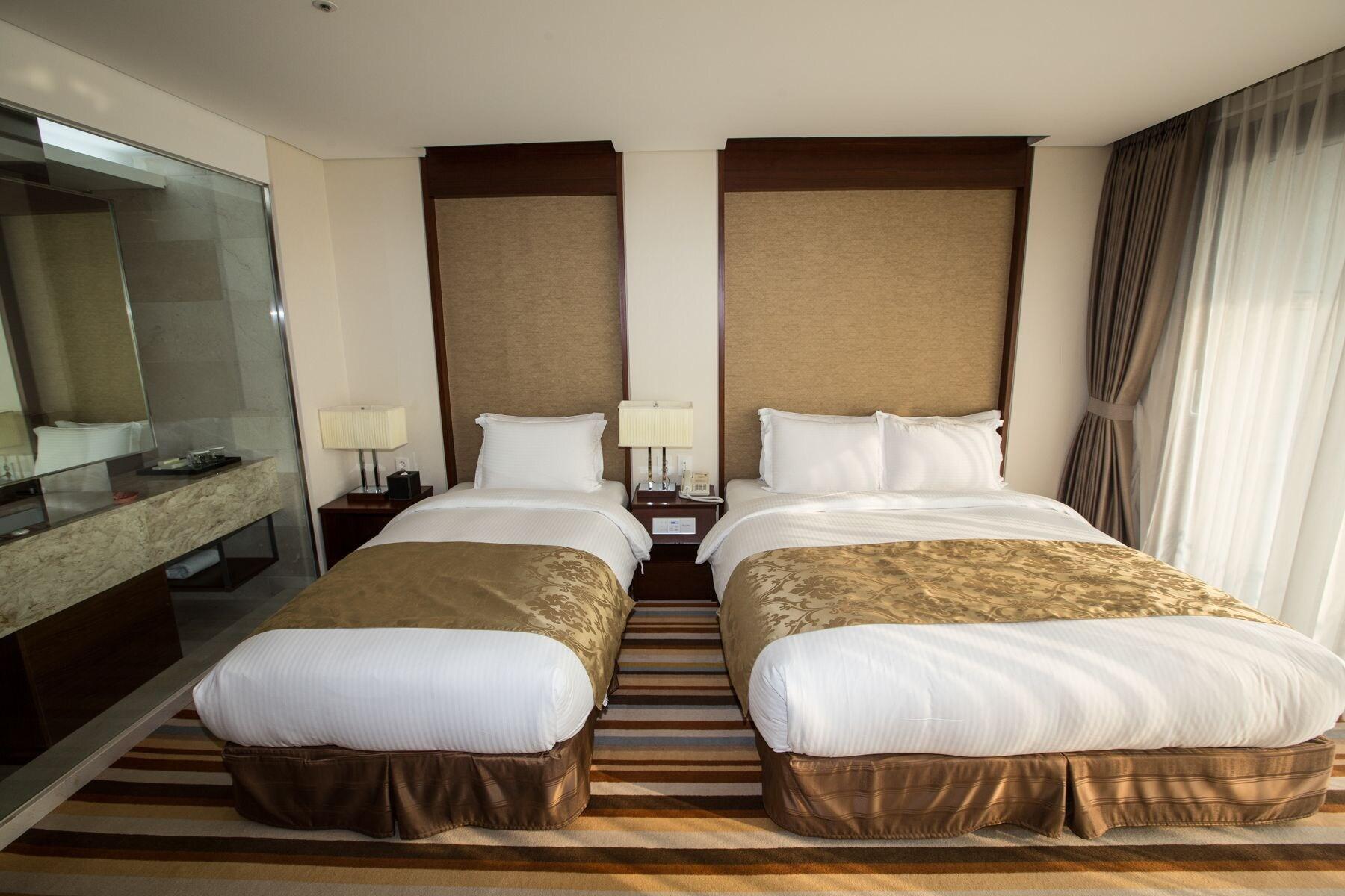 เจจูรอนโฮเต็ล Hotel เมืองเชจู ภายนอก รูปภาพ