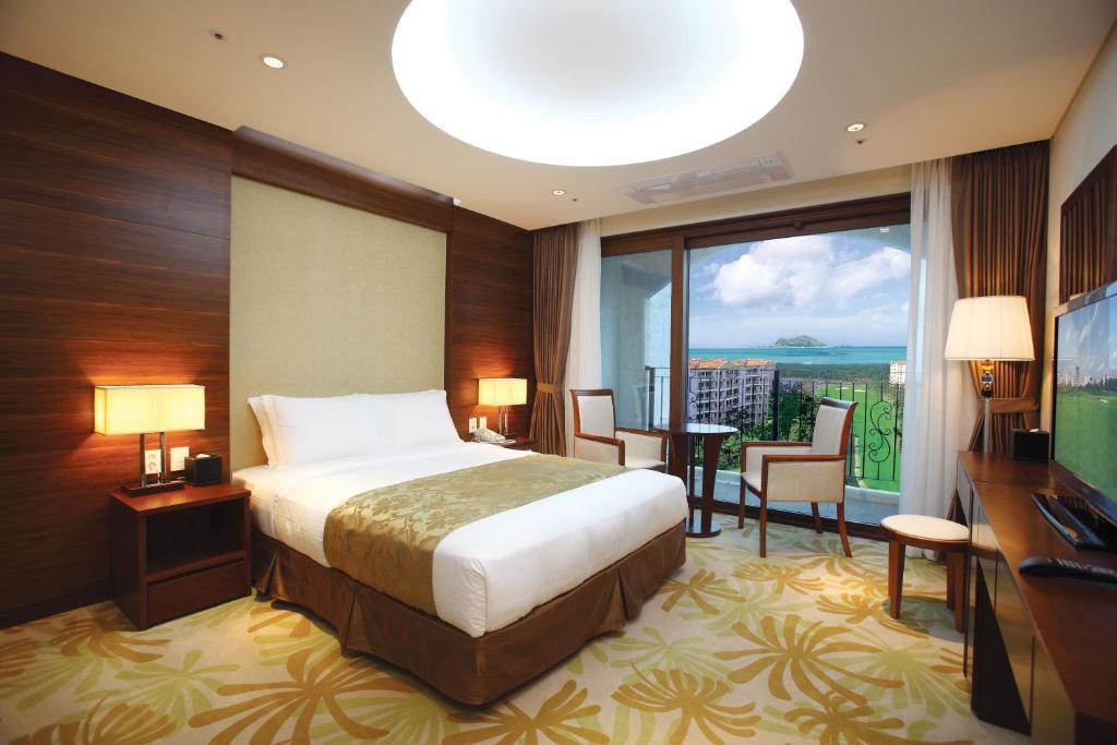 เจจูรอนโฮเต็ล Hotel เมืองเชจู ห้อง รูปภาพ