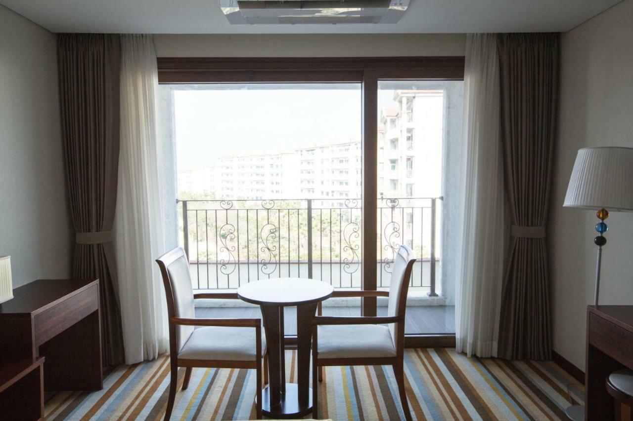 เจจูรอนโฮเต็ล Hotel เมืองเชจู ภายนอก รูปภาพ